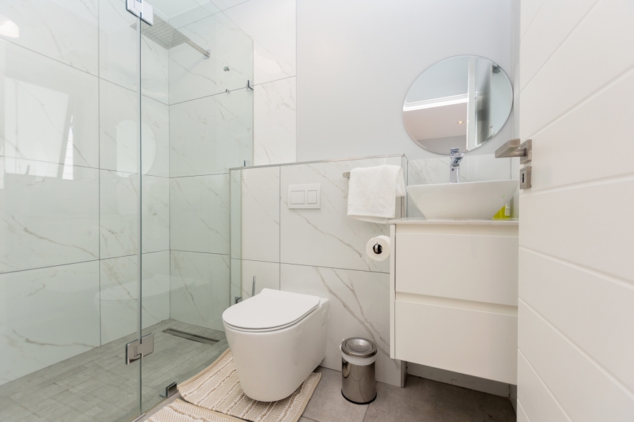 7 Bedroom Property for Sale in Calypso Beach Western Cape
